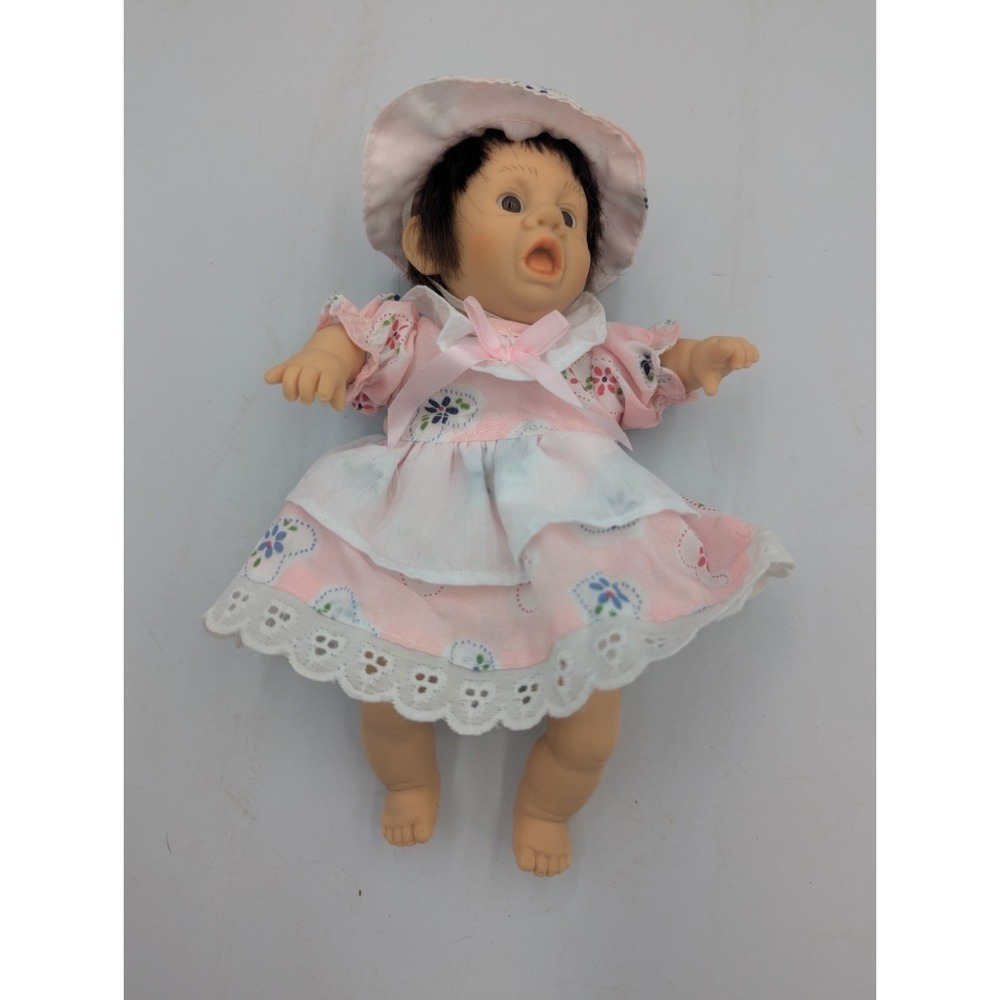 GI-GO Vintage 1990s Palm Pal Kids Dolls Baby Girl Expression Bean Bag Doll 8"